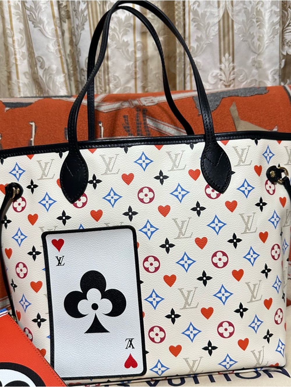 LOUIS VUITTON❤️🌟GAME ON NEVERFULL MM MULTICOLOR HEART & PLAYING CARD W/ POUCH⭐️ - Picture 2 of 16